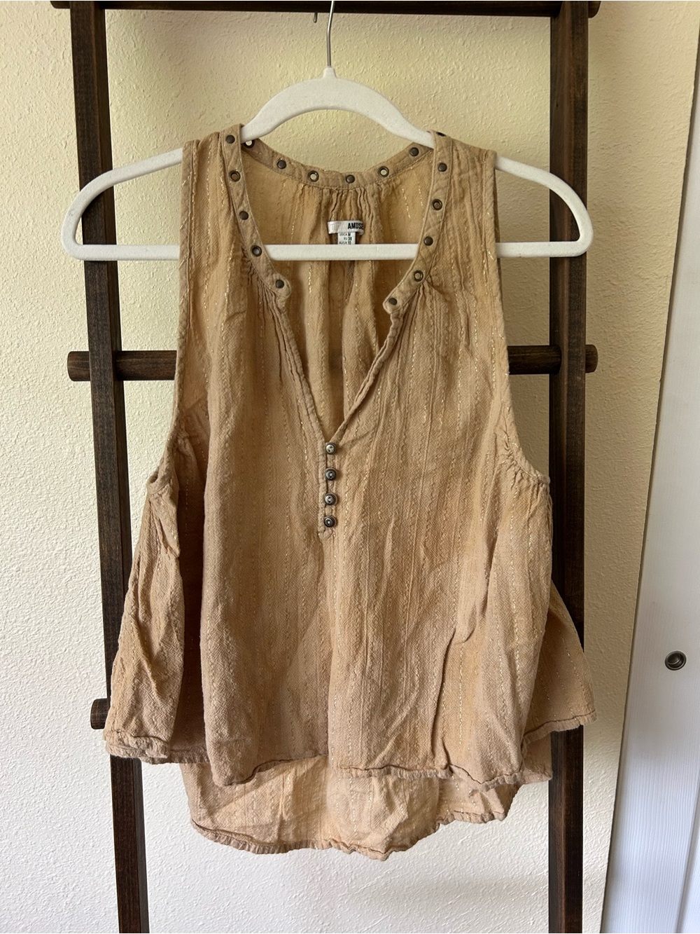Amuse Society Beige Button-Front Textured Tank